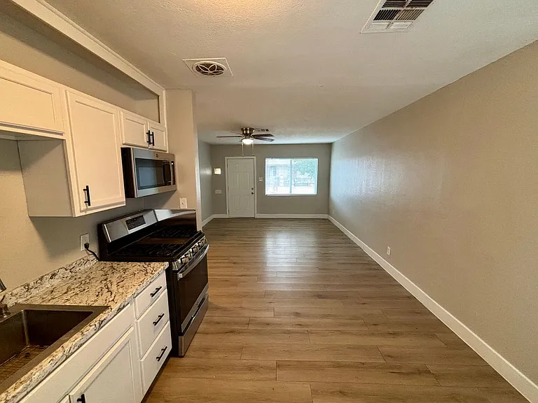 3836 N 15th Ave #7 — Photo 6