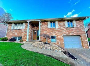 229 S Circle Dr, Weirton, WV