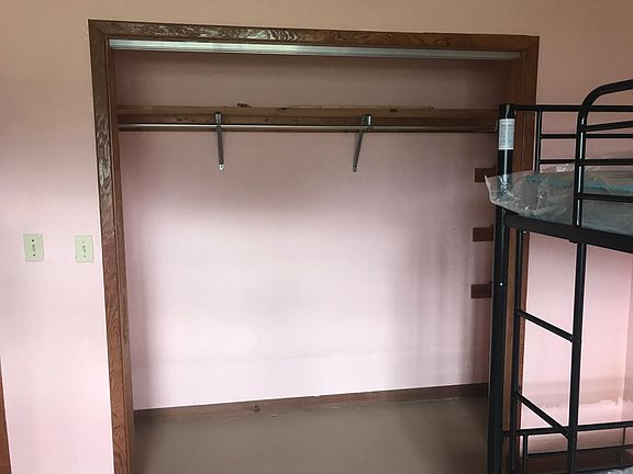 Room 1 - Closet