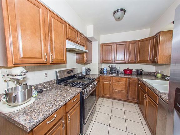 5th image of 2597 11th St