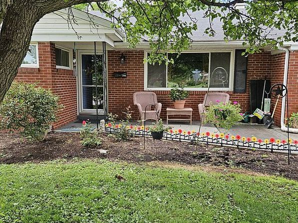 598 Edgewood Dr