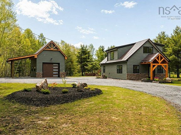 2nd image of 32 Bella Vista Ln