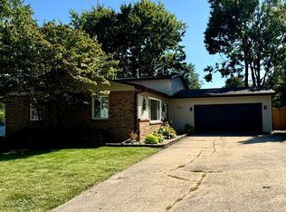 711 Ashton Ln N, Champaign, IL