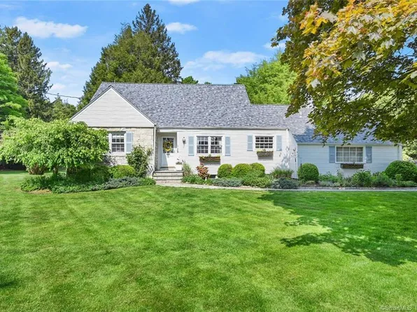 15 Jesse Lee Drive, Easton, CT 06612