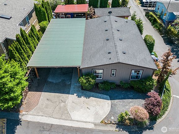 2nd image of 704 87th Avenue NE #75