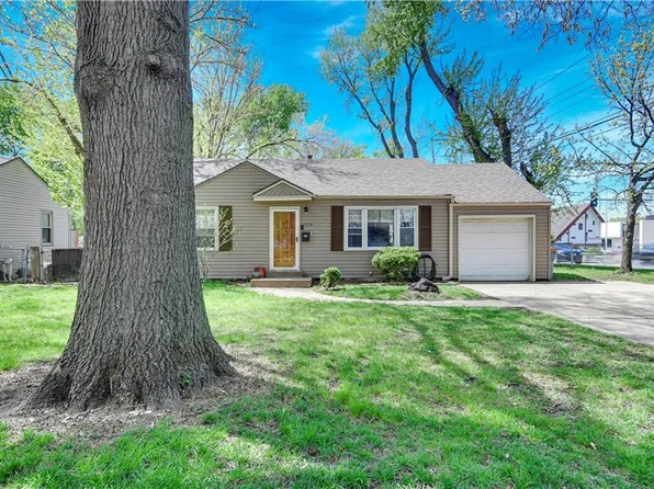 7500 Foster St, Overland Park, KS 66204