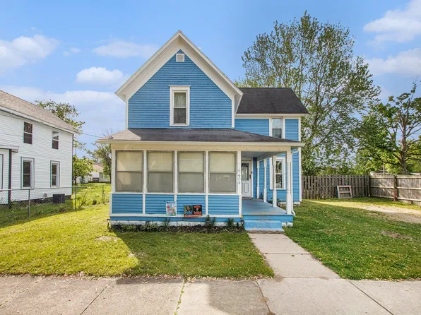404 Oak St, Dowagiac, MI 49047