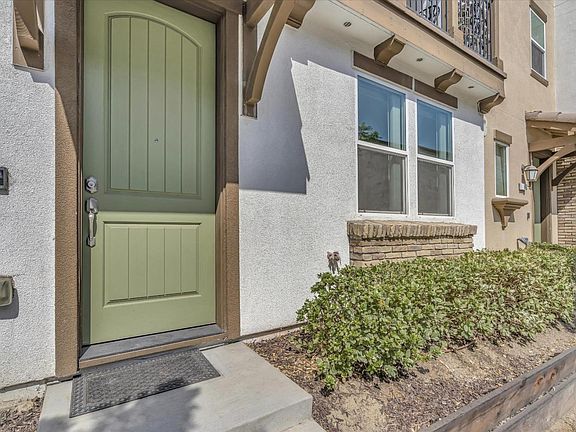3rd image of 85 Montecito Vista Dr #5