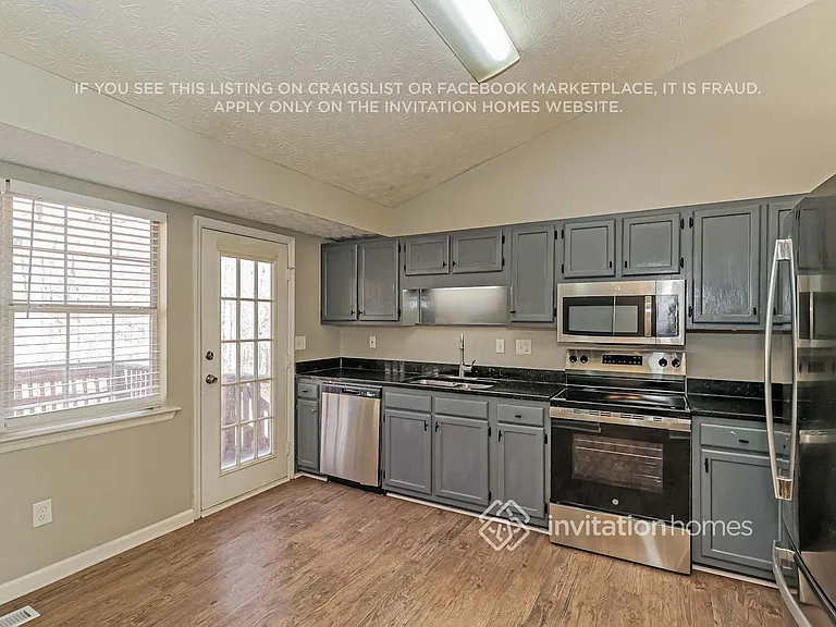 4688 Sterling Pointe Ct — Photo 9