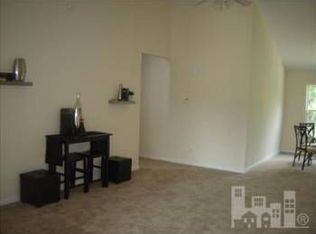 214 W Woodbine, Burgaw, NC 28425