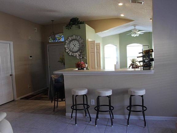 breakfast bar