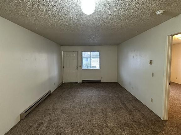 3rd image of 148 Prickett Ln APT 5