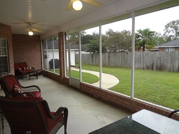 3rd image of 1017 Bushwood Dr