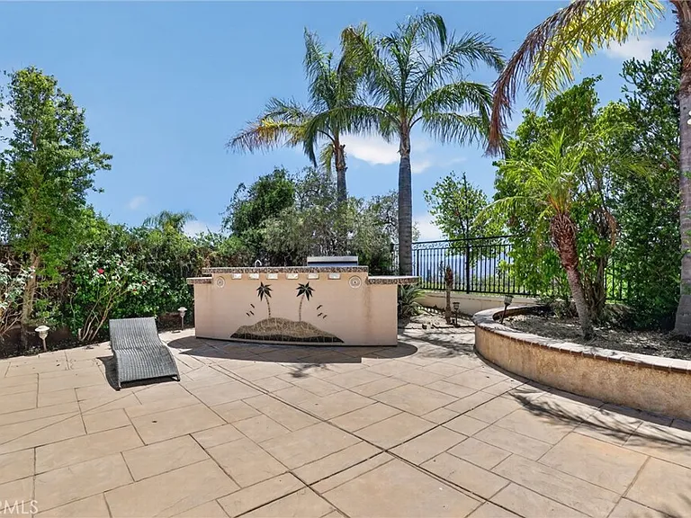 11217 Ravenna Ln — Photo 62