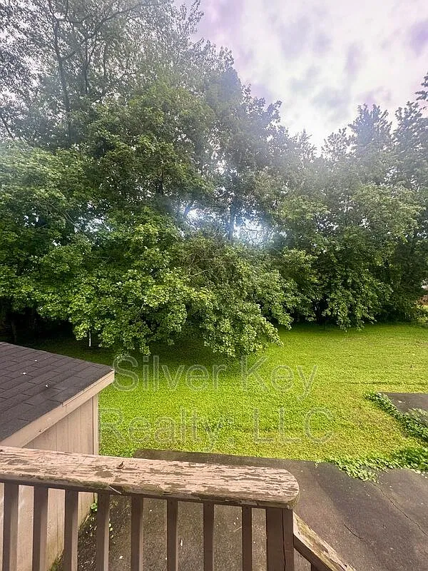 4 bed, 2.0 bath, $1,595 — Photo 3