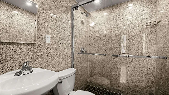 Rented by Owner | media 11