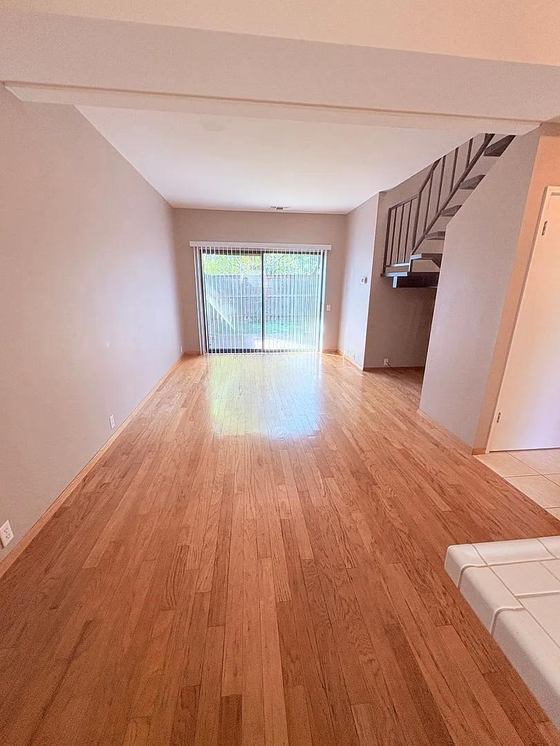 5106 Griffin Oaks Ln - Sacramento 95841 — Photo 3