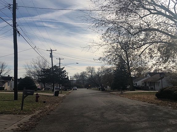 4th image of 1500 Eaton Ave
