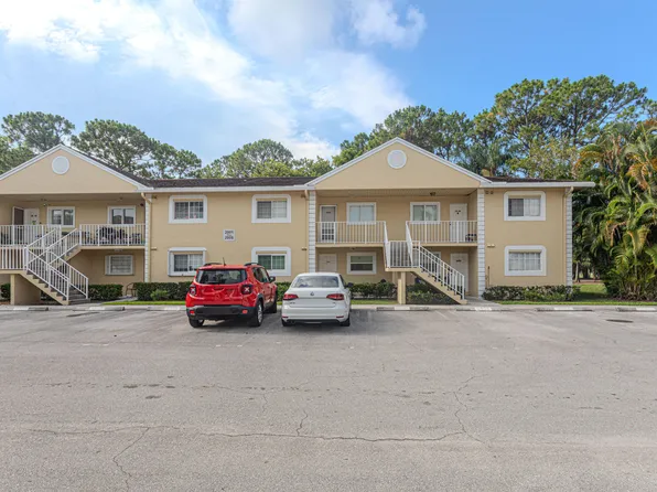 2007 Palm Beach Trace Drive #2007, Royal Palm Beach, FL 33411