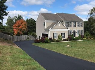 586 Lunns Way, Plymouth, MA 02360