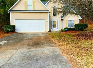 2913 Winding Grove Dr, Lithonia, GA 30038