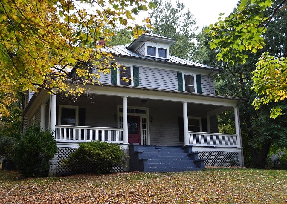 1739 Englewood Dr, Staunton, VA 24401 Zillow