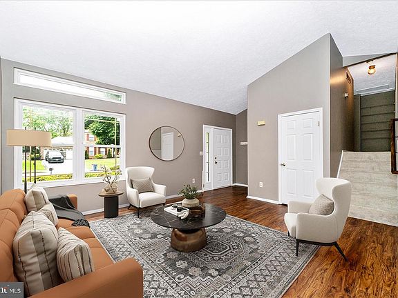 4th image of 218 Sandstone Dr