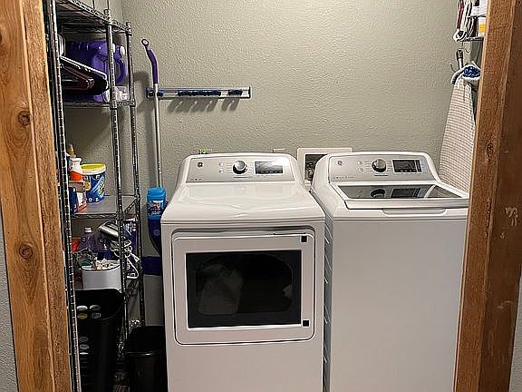 Laundry Room/Master Closet
