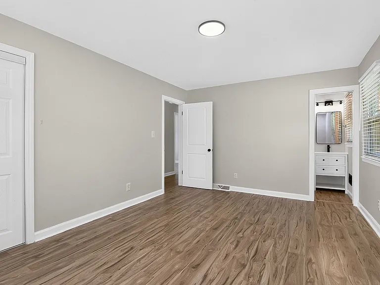 6901 Ridge Lane Rd — Photo 10