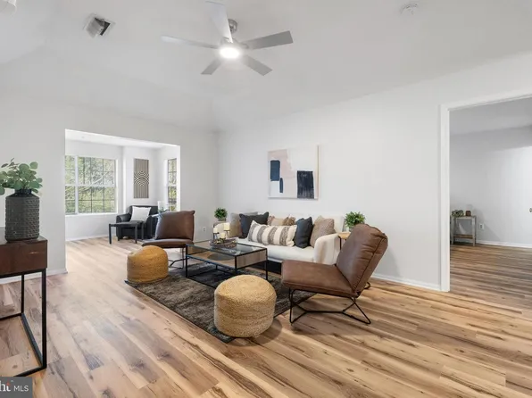 304 Canterbury Rd APT P, Bel Air, MD 21014