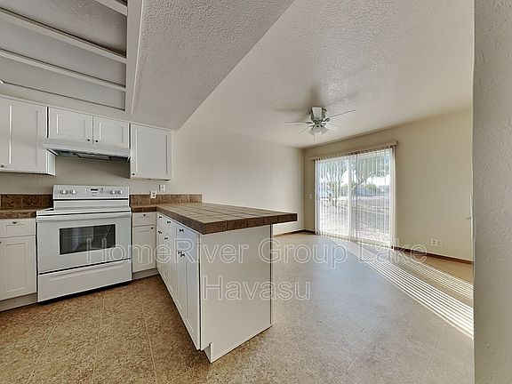 5th image of 2980 Simitan Dr APT 2