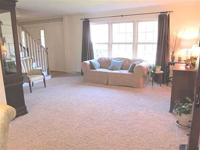 2nd image of 7069 Leicester Rd