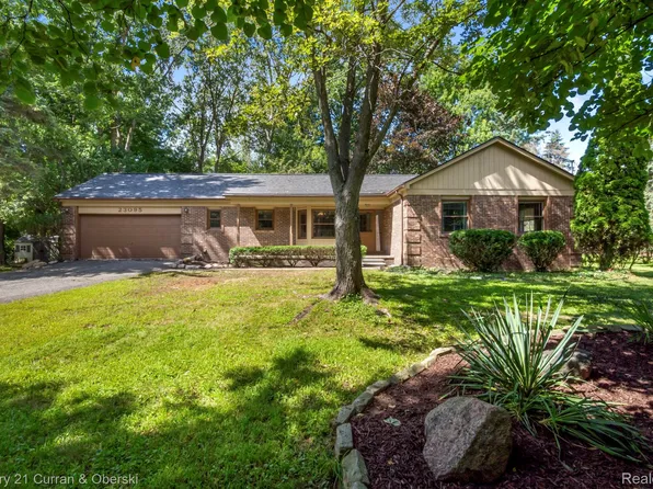 23095 Beck Rd, Novi, MI 48374