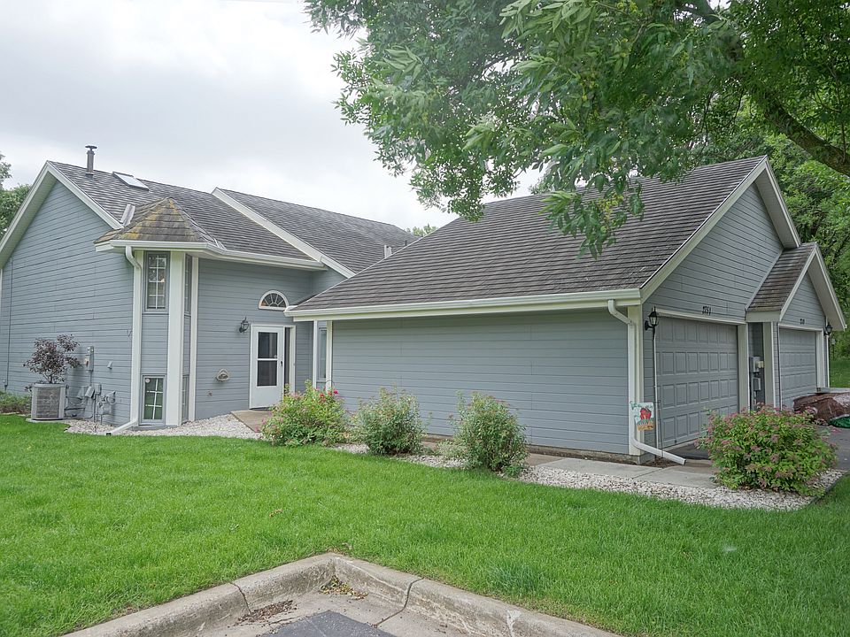 1st image of 2751 River Hills Dr S