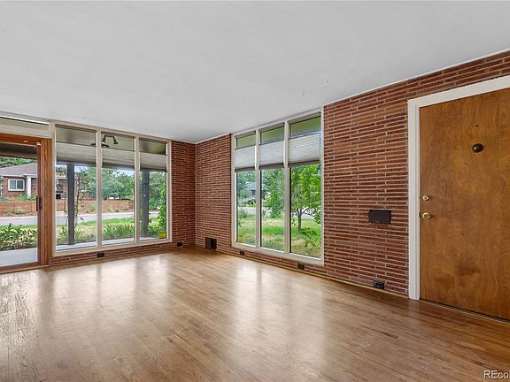 4th image of 798 N Leyden Street