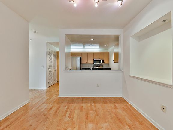 5th image of 1655 Mission St Unit 330