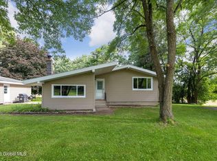 687 Pangburn Rd, Schenectady, NY 12306