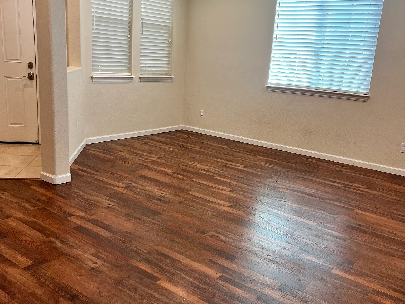 5 bed, 3026 sqft, $4,000 — Photo 4
