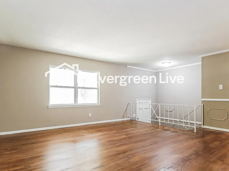3241 Glen Logan Rd — Photo 6