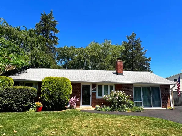 7714 Weber St, Annandale, VA 22003