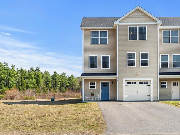 3rd image of 14 Waterford Drive