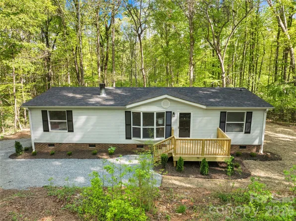 1821 Bascom Ln, Midland, NC 28107