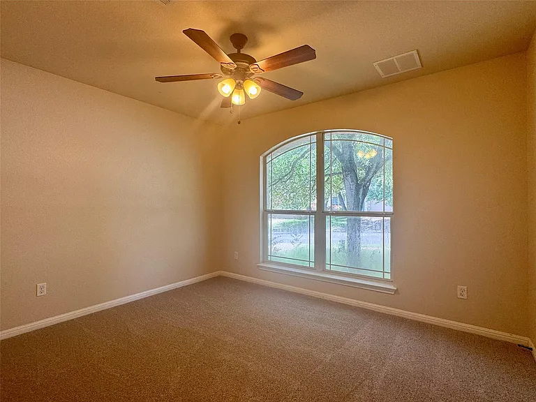 2112 Craig Patrick Way — Photo 4