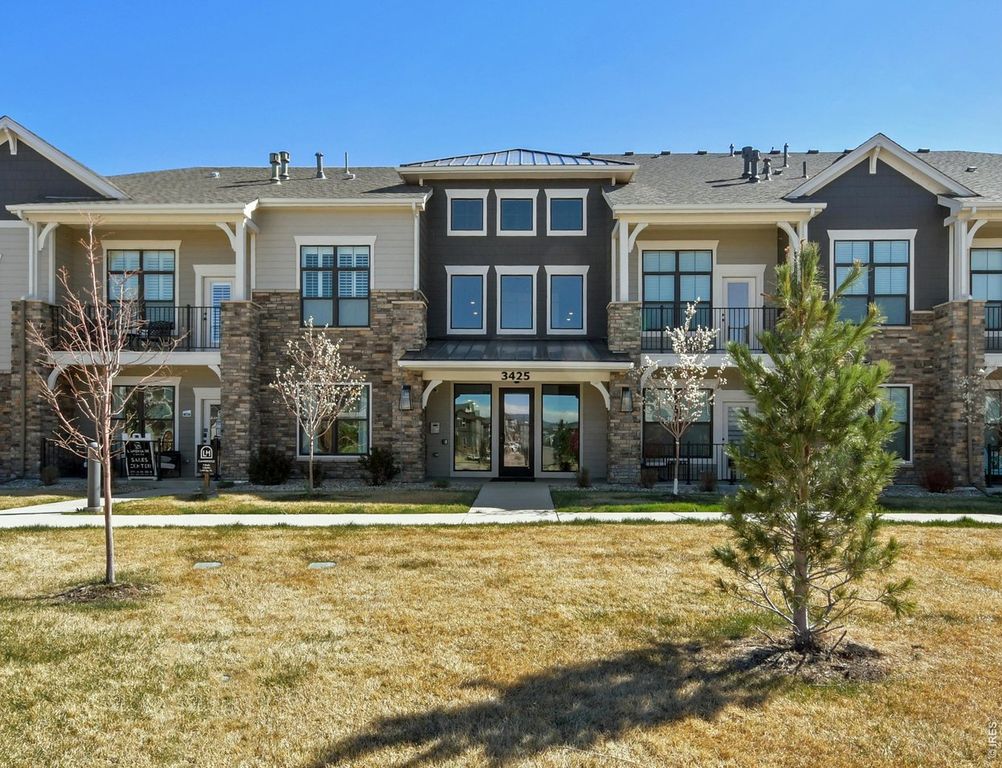 3425 Triano Creek Dr #201
