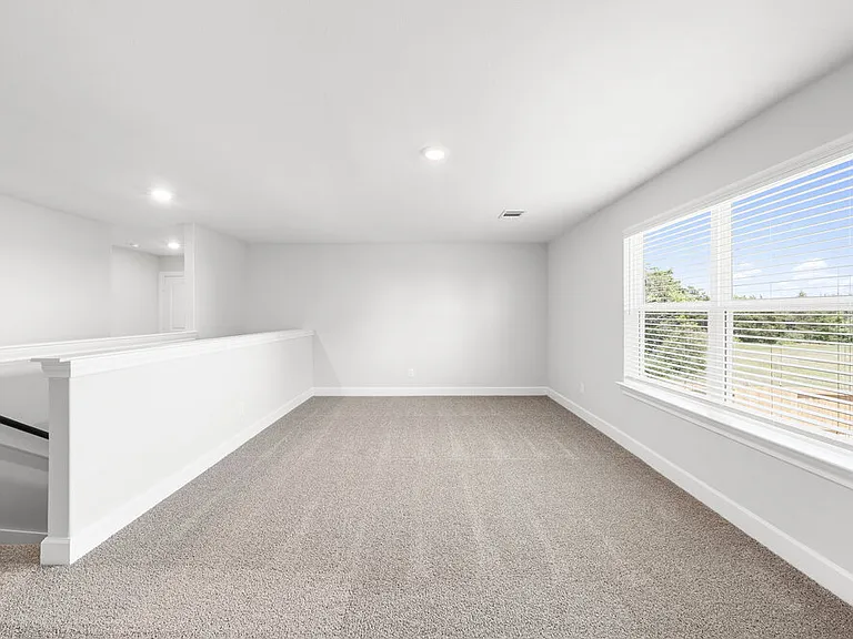 240 Live Oak Ln — Photo 12