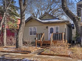 830 D AVENUE N, Saskatoon, SK S7L 1N2