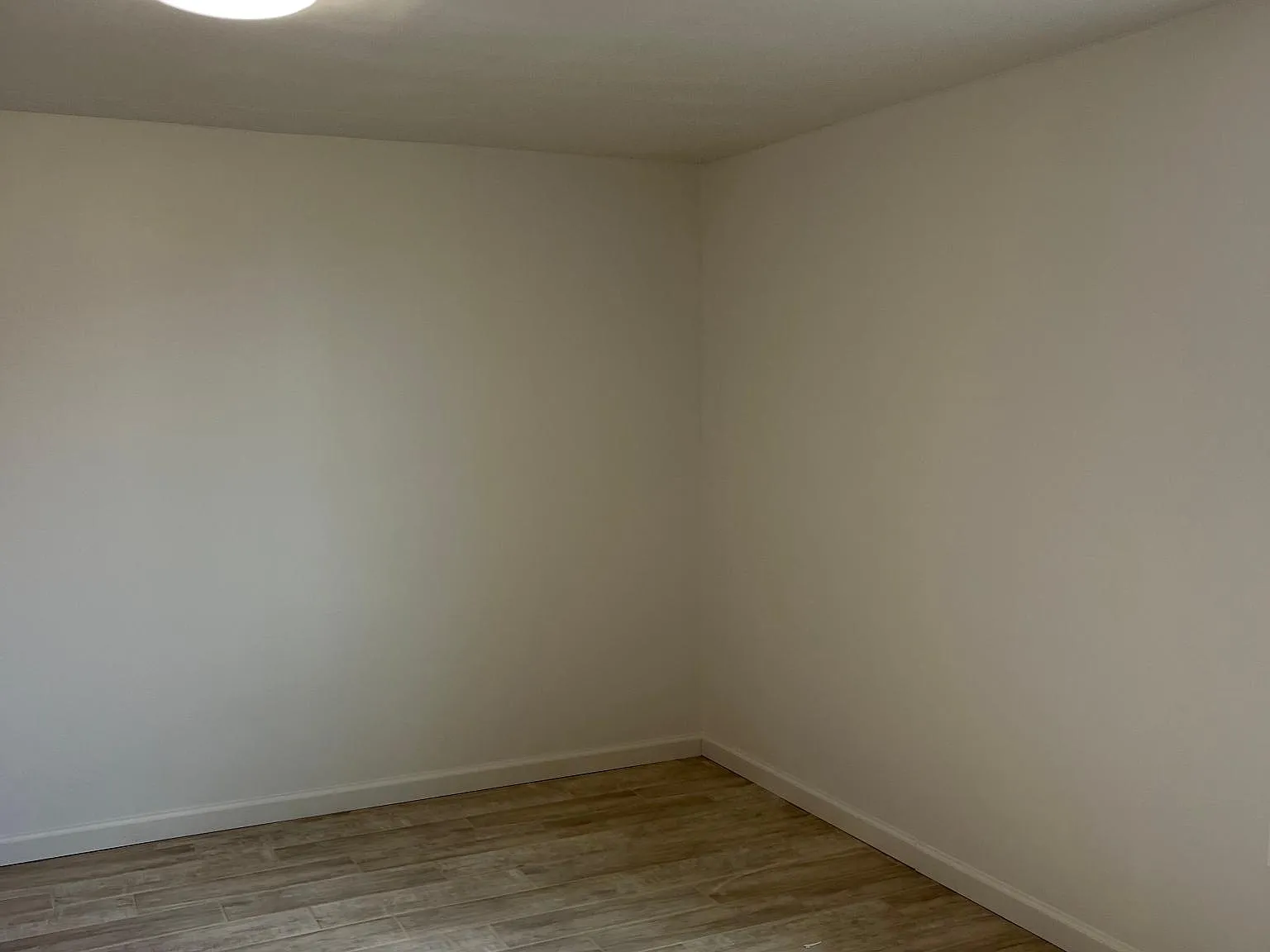 3 bed, 1088 sqft, $1,350 — Photo 2