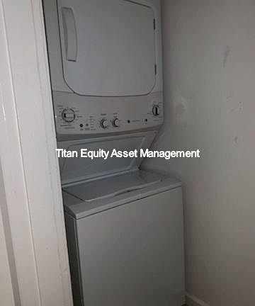 4th image of 111 Marilyn Ave
