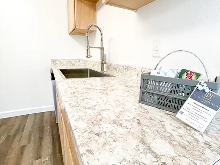 Jackson Park Place — Photo 110