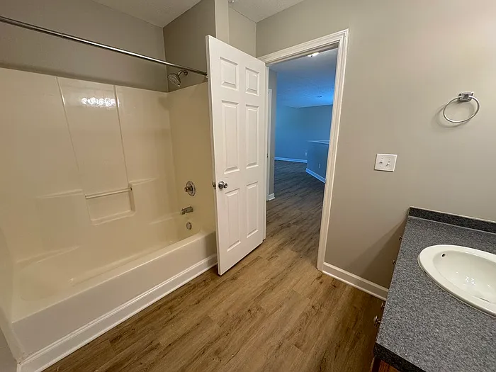 697 Kenny Ln — Photo 13